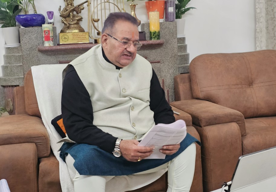 केंद्रीय कृषि मंत्री शिवराज सिंह चौहान की अध्यक्षता में आयोजित बैठक में वीडियो कॉन्फ्रेंसिंग के माध्यम से जुड़े कृषि मंत्री गणेश जोशी 