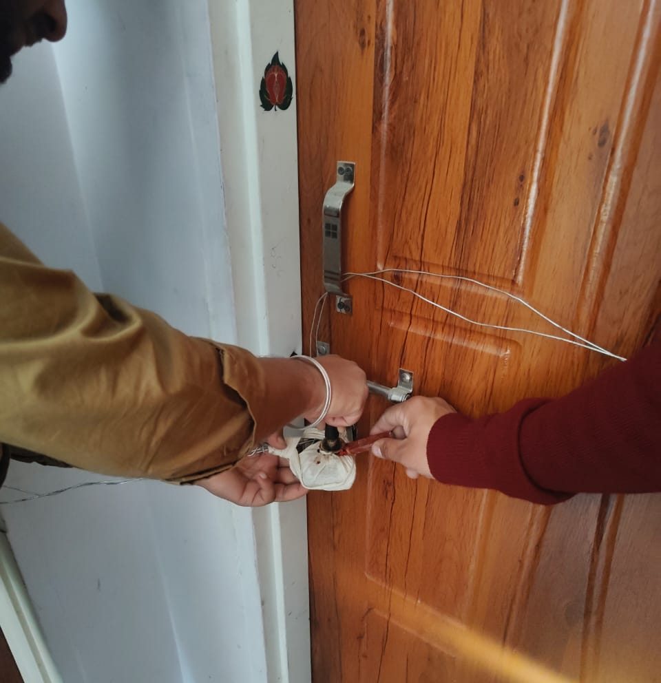 अवैध निर्माणों पर एमडीडीए सख्त, ऋषिकेश–डोईवाला में ध्वस्तीकरण और सीलिंग की कार्रवाई